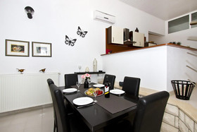 Apartments Vrdoljak