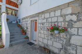 House Ante