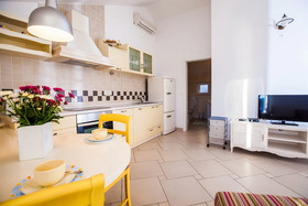 House Laura
