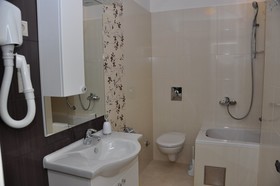 Villa Mama
