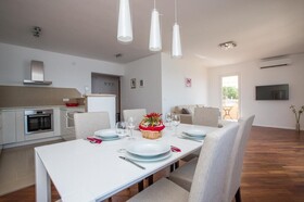 Apartments Nina
