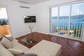 Apartments Nina