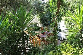 Antonio Apartments