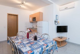 Apartments Ivo