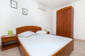 Apartments Jaksa