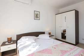 Apartments Jaksa