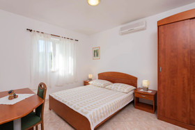 Apartments Jaksa