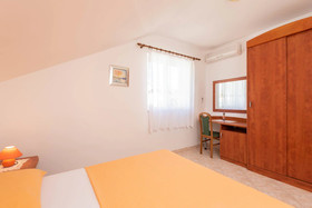 Apartments Jaksa