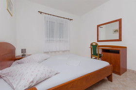 Apartments Jaksa