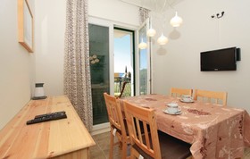 Apartments Trstenica