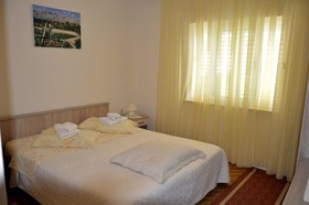 Apartments Zdravko