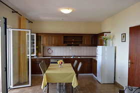 Apartments Zdravko