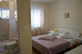 Apartments Zdravko