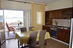 Apartments Zdravko