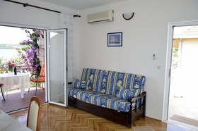 Apartments Zdravko
