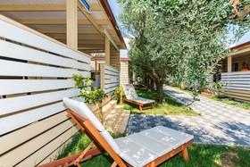 Mobile Home Pecten