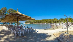 Pine Beach Pakostane - Glamping Homes