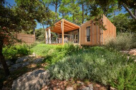 Pine Beach Pakostane - Glamping Homes