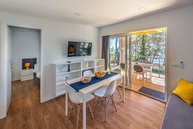Pine Beach Pakostane - Glamping Homes