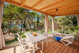 Pine Beach Pakostane - Glamping Homes