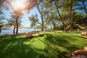 Pine Beach Pakostane - Glamping Homes