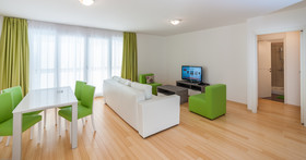Sunnyside Apartments Petrcane
