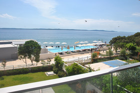 Sunnyside Apartments Petrcane