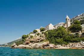 Stone Lady Holiday House