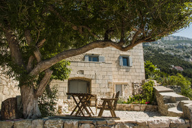 Stone Lady Holiday House