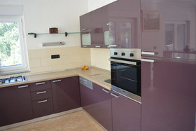 Holiday House 4M