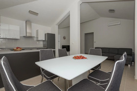 Apartment Mladen