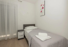 Apartment Mladen