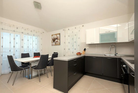 Apartment Mladen