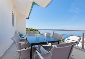 Apartments Ivi