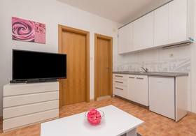 Apartments Ivi