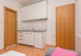 Apartments Ivi