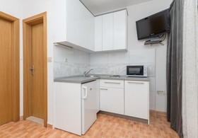 Apartments Ivi