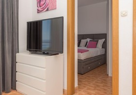 Apartments Ivi