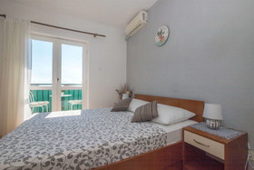 Apartments Tolj
