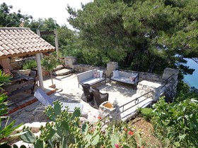 House Dobrila