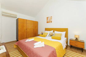 House Miroslav