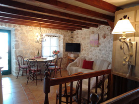 House Vedrana