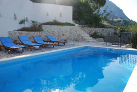 Villa Ena