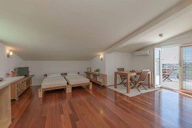 Apartments Aqua