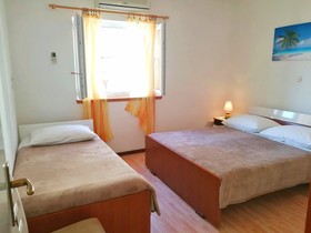 Apartments Jure Miljak