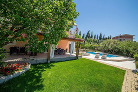 Apartments Milas