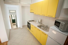 Apartments Tresnja