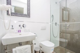 Hotel Jona
