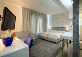 Hotel Jona