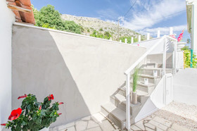 House Roza